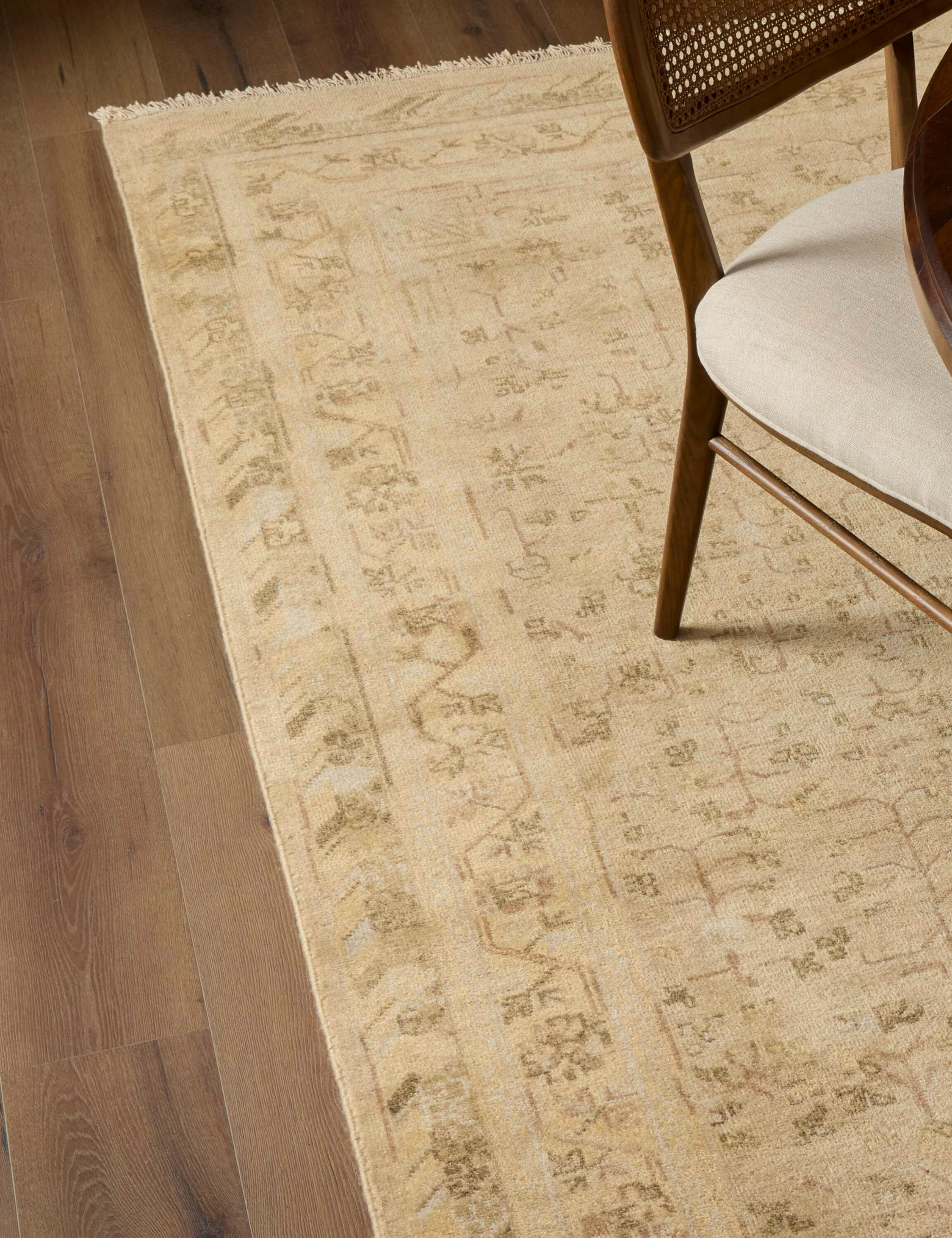 Sabah Hand-Knotted Wool Rug Position 1