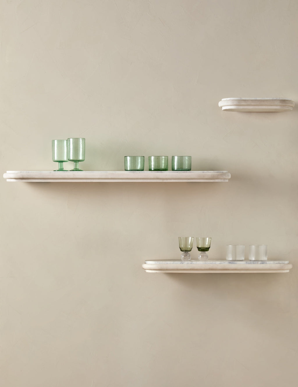 Gretchen Shelf Position 32