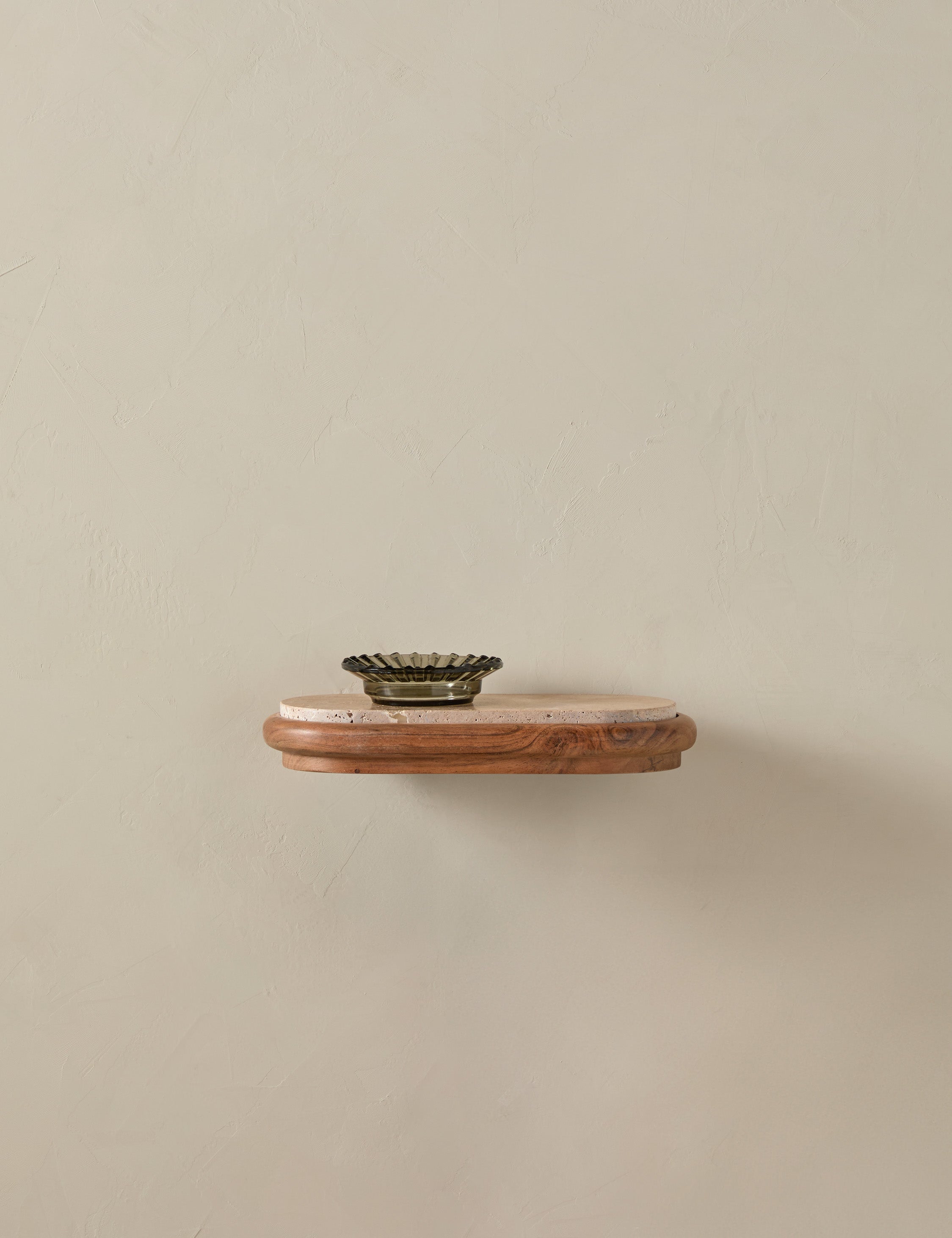 Gretchen Shelf Position 17