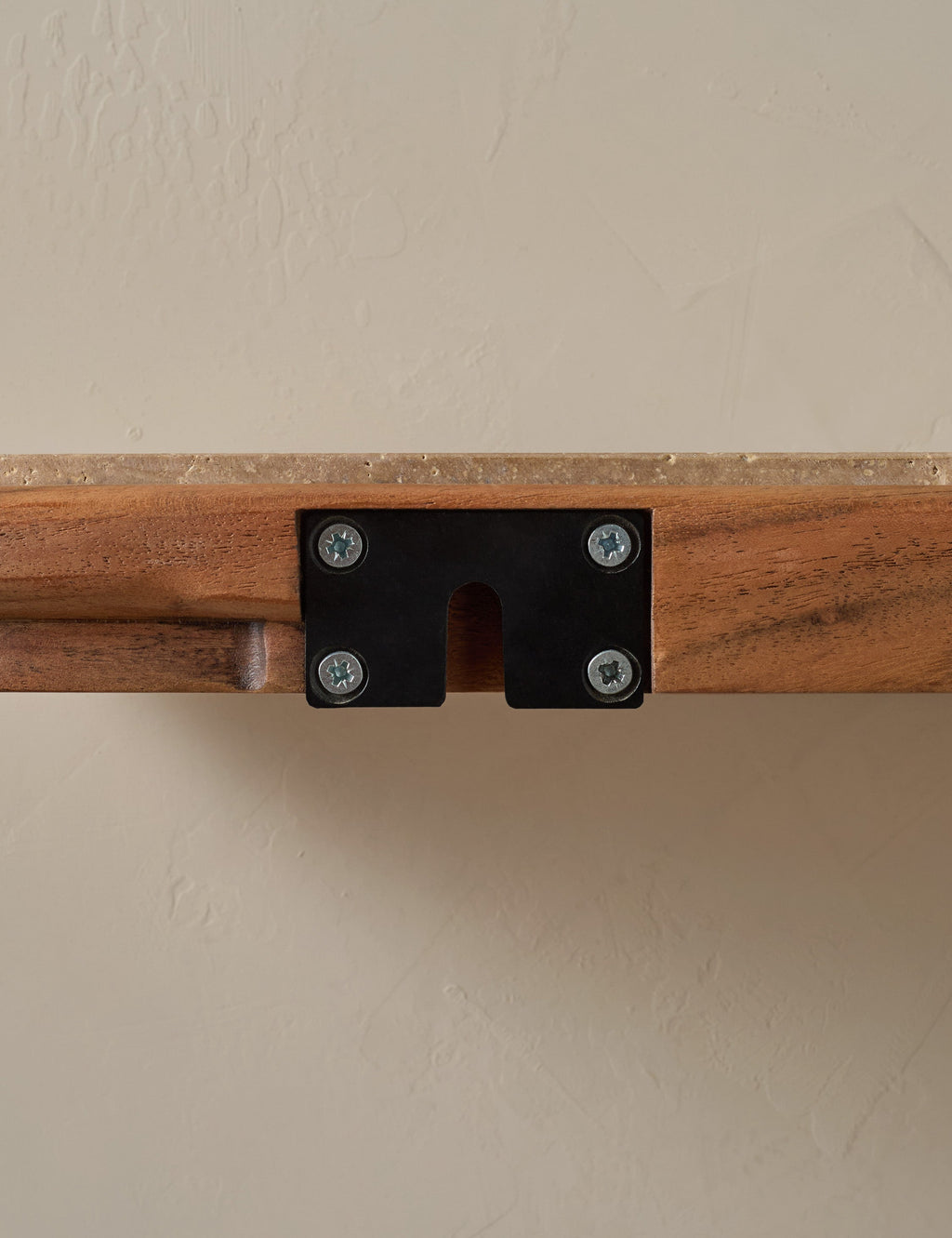 Gretchen Shelf Position 31