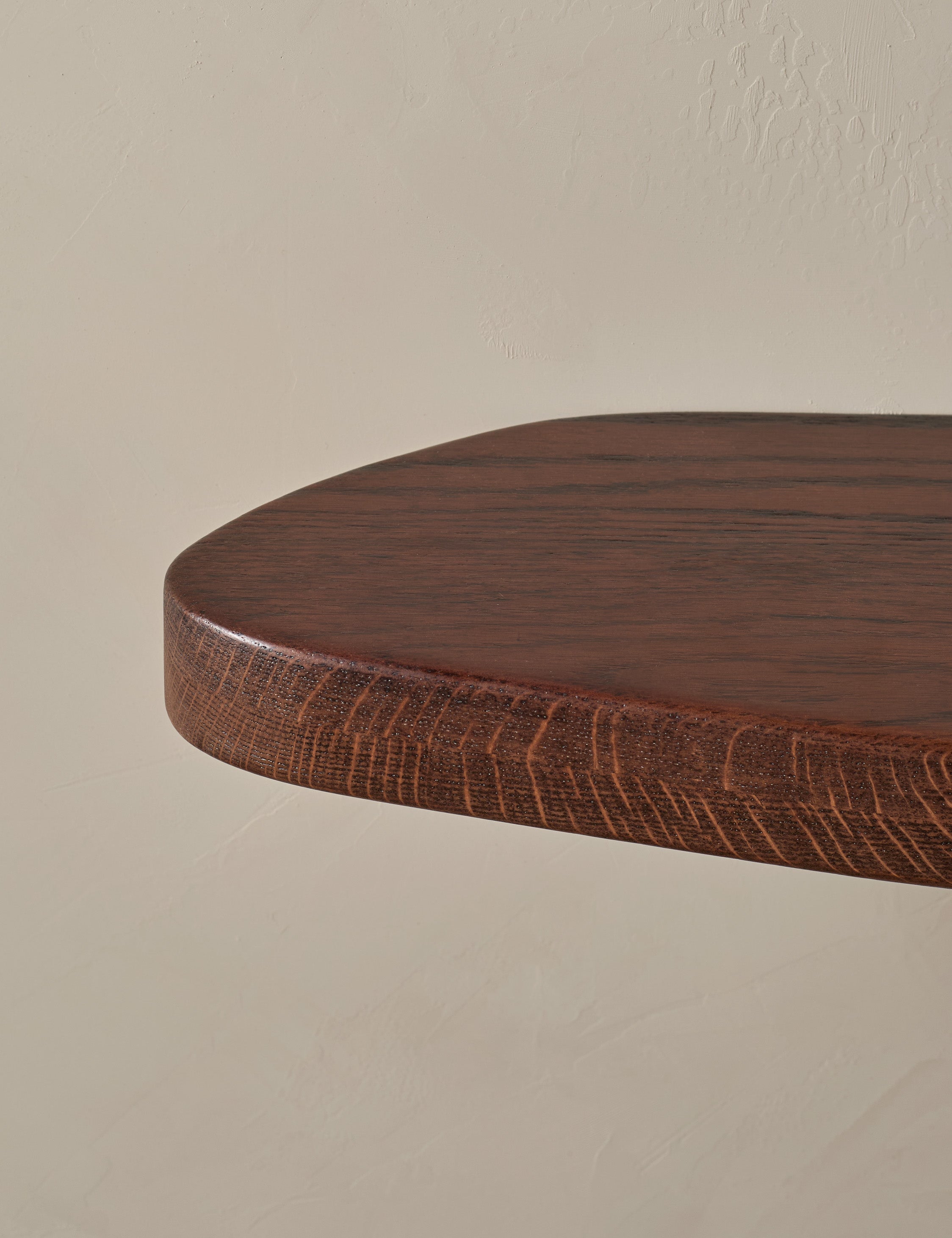 Nomi Shelf Position 16