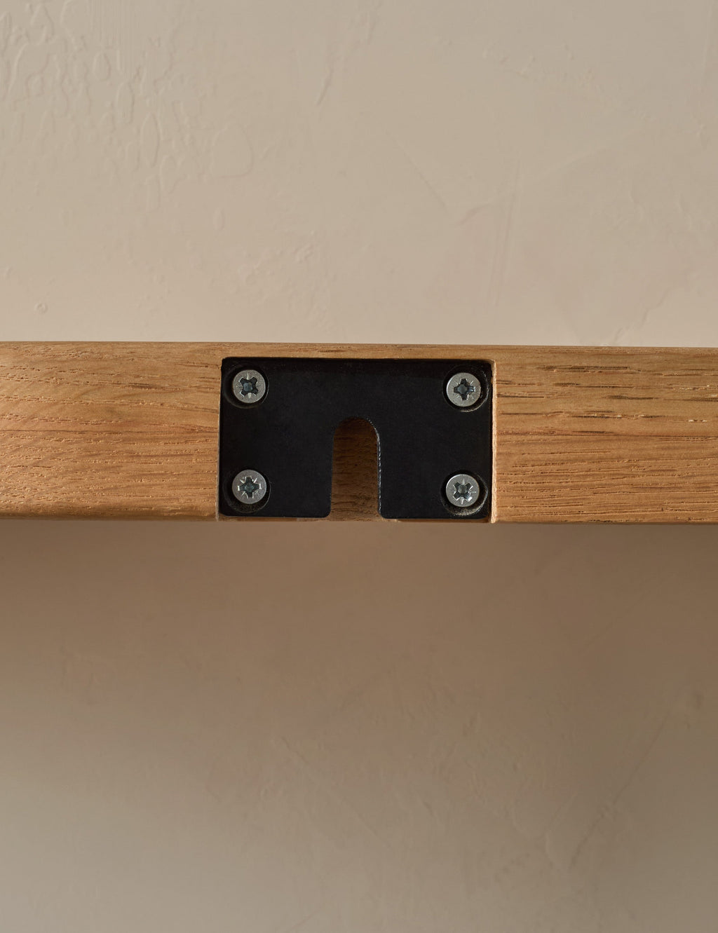 Nomi Shelf Position 36